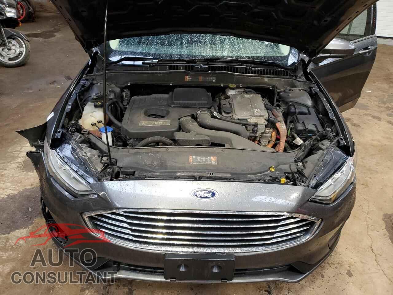 FORD FUSION 2019 - 3FA6P0LU2KR122646