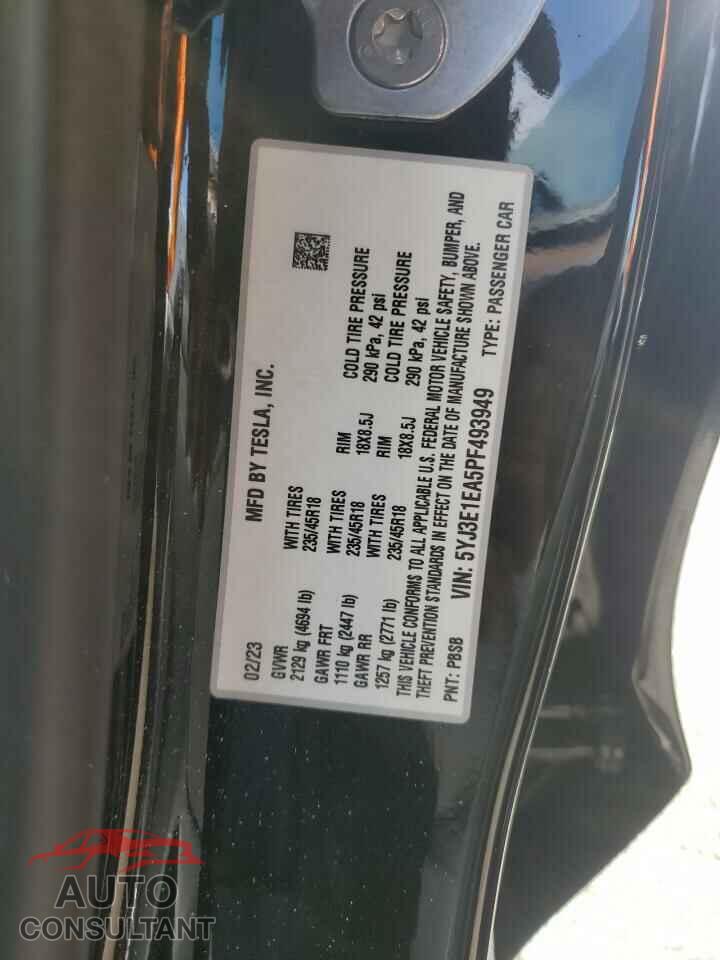 TESLA MODEL 3 2023 - 5YJ3E1EA5PF493949