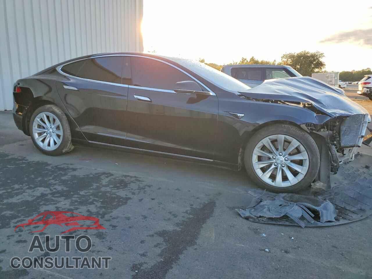 TESLA MODEL S 2017 - 5YJSA1E27HF190771