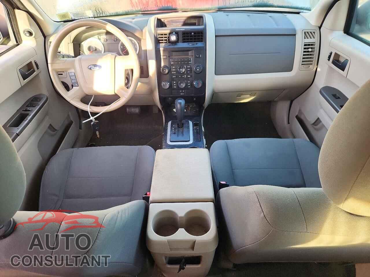 FORD ESCAPE 2011 - 1FMCU9C71BKB77173