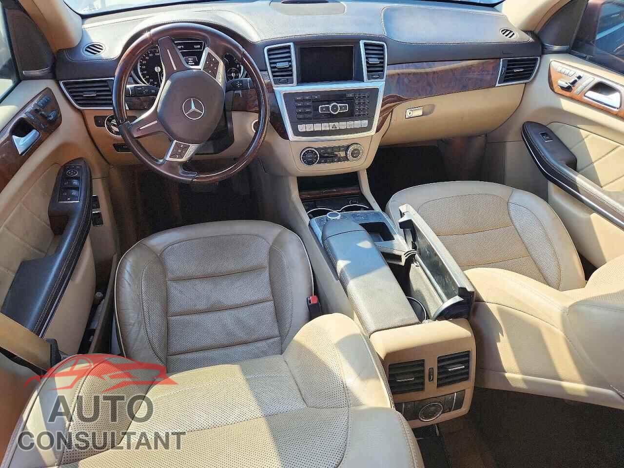 MERCEDES-BENZ GL-CLASS 2013 - 4JGDF7DE4DA223216