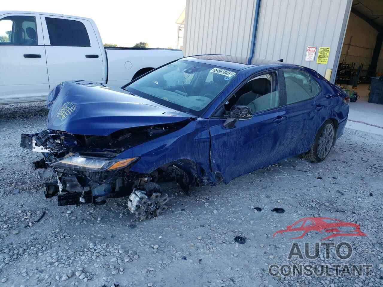 TOYOTA CAMRY 2023 - 4T1G11AK5PU107559
