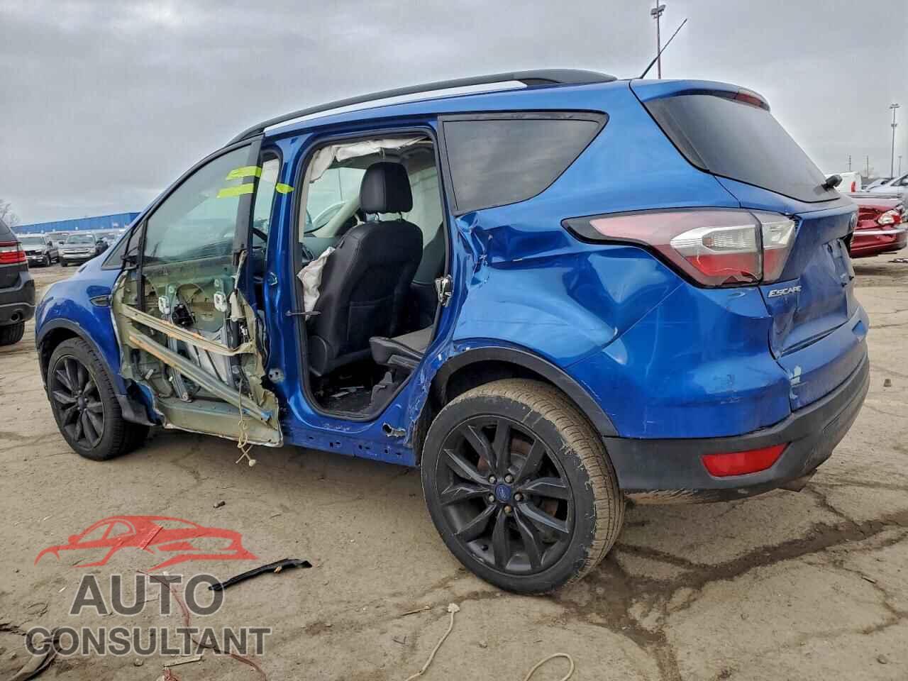 FORD ESCAPE 2017 - 1FMCU9GD9HUD54775