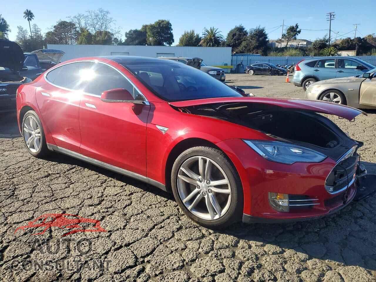 TESLA MODEL S 2014 - 5YJSA1S1XEFP36096