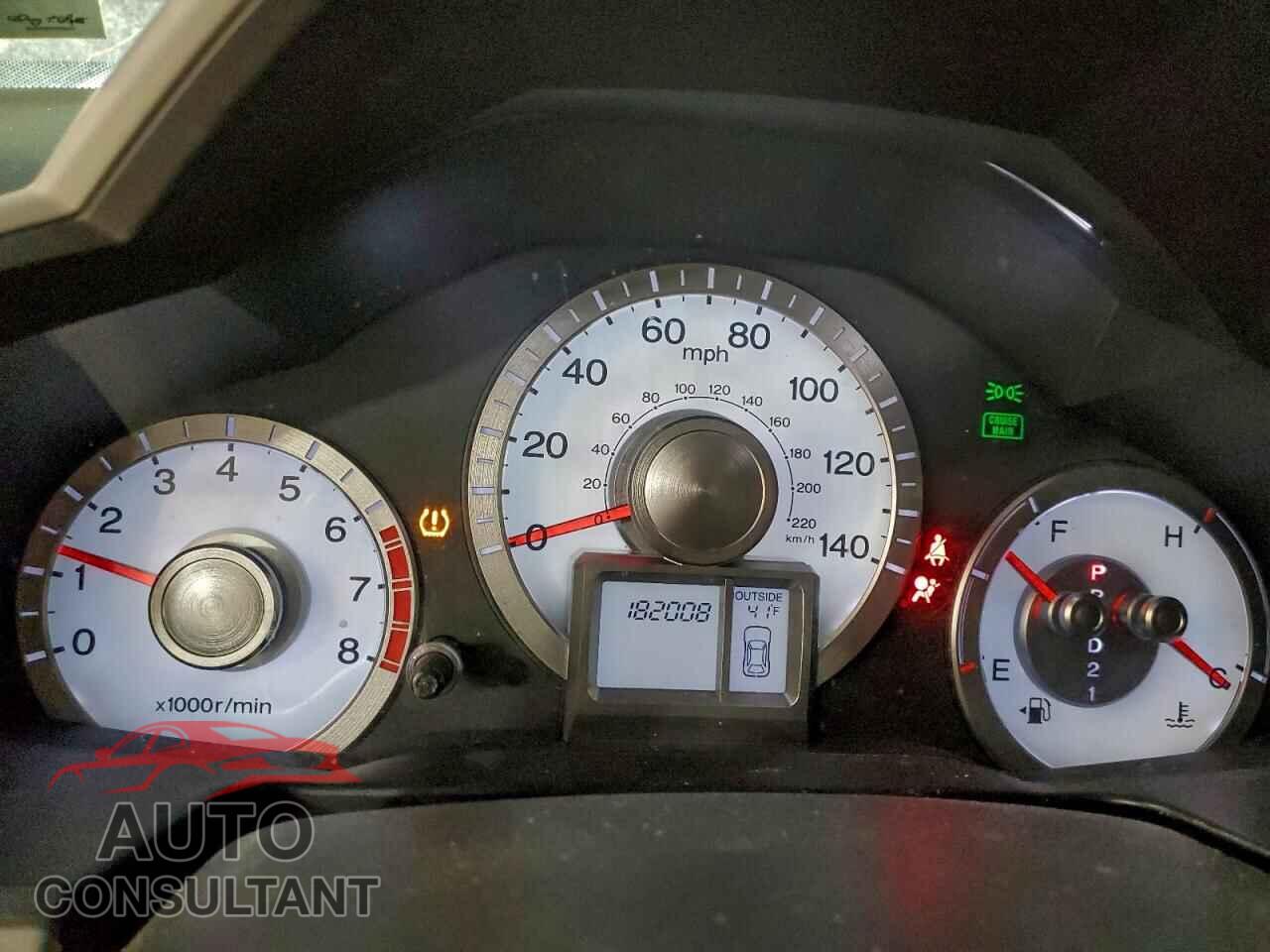 HONDA PILOT 2011 - 5FNYF4H5XBB026876