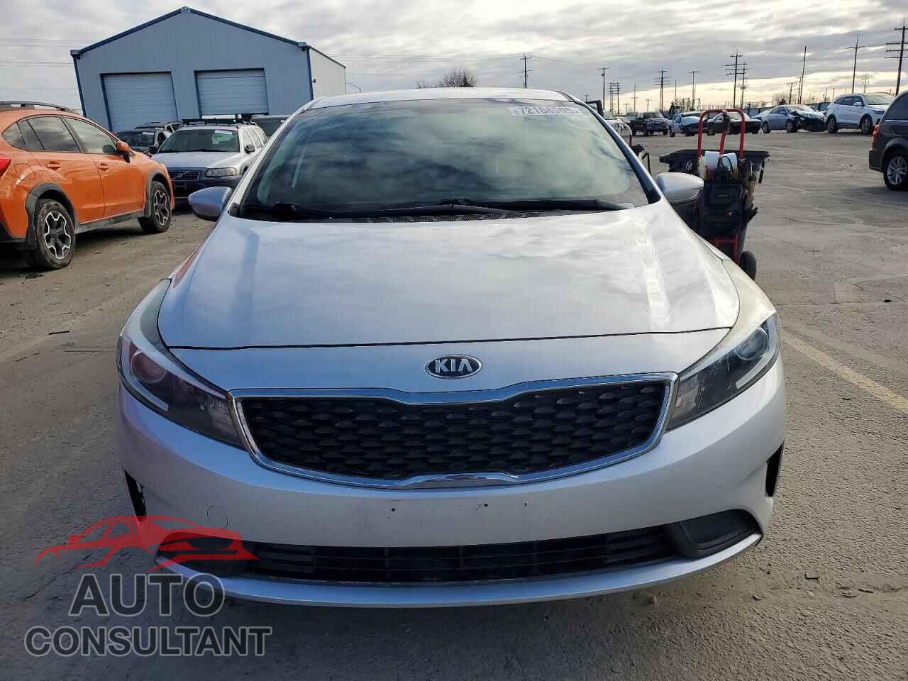 KIA FORTE 2018 - 3KPFL4A74JE173680
