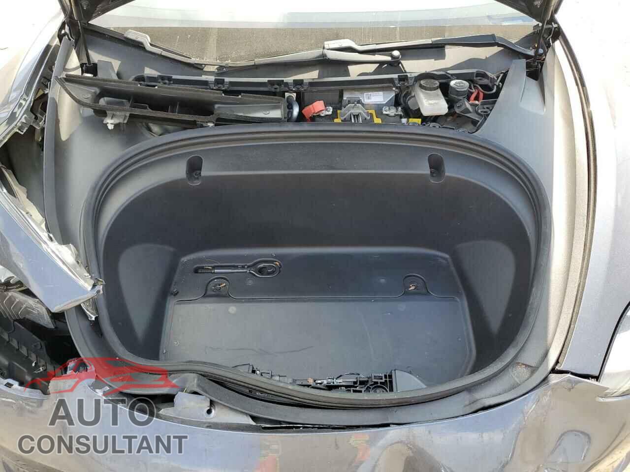 TESLA MODEL 3 2020 - 5YJ3E1EA2LF644238