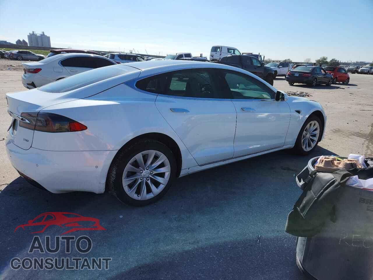TESLA MODEL S 2018 - 5YJSA1E20JF264277
