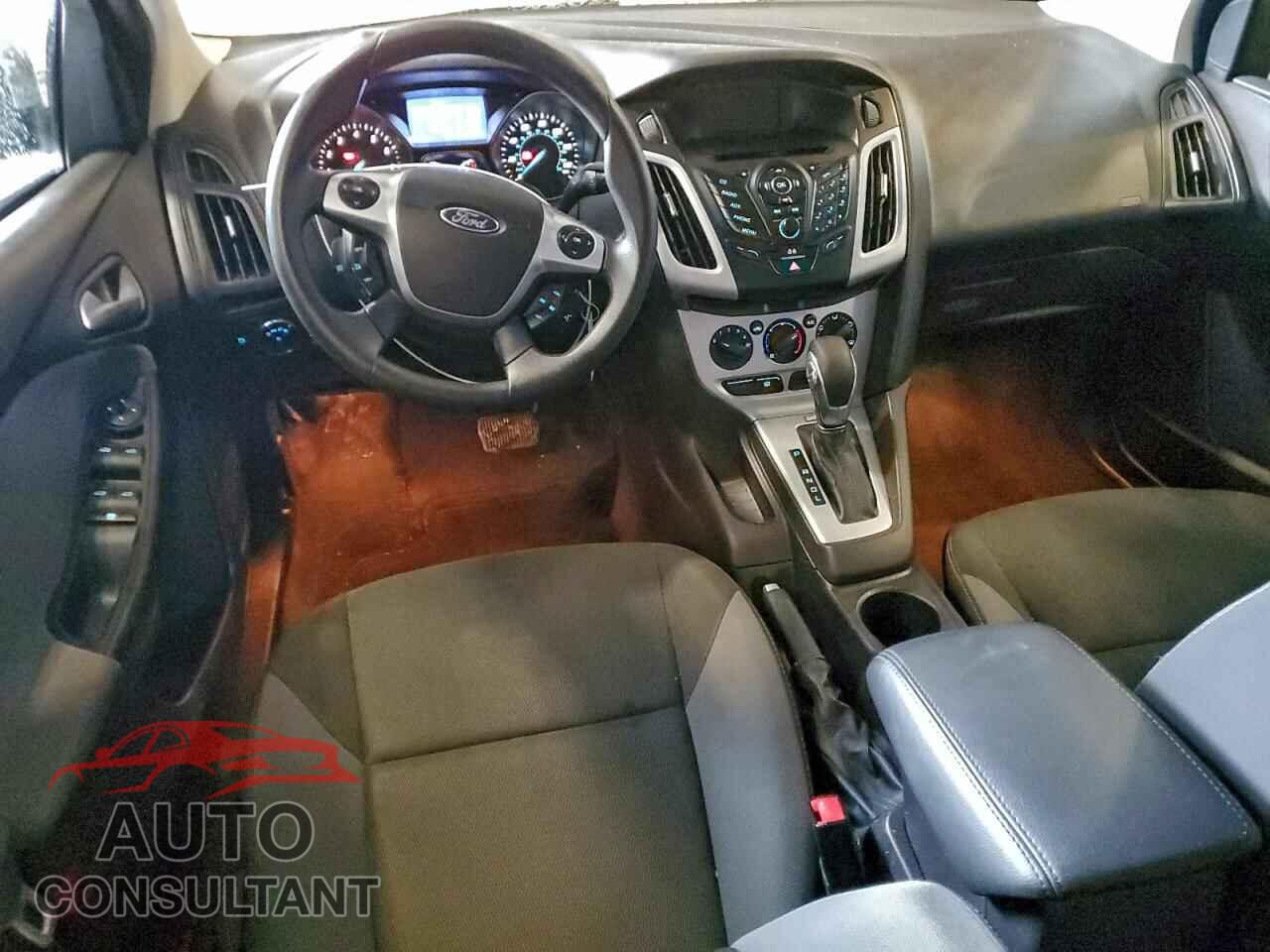 FORD FOCUS 2013 - 1FADP3F2XDL208405