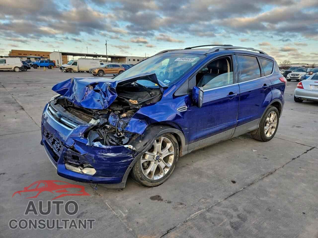FORD ESCAPE 2015 - 1FMCU0J94FUB40824