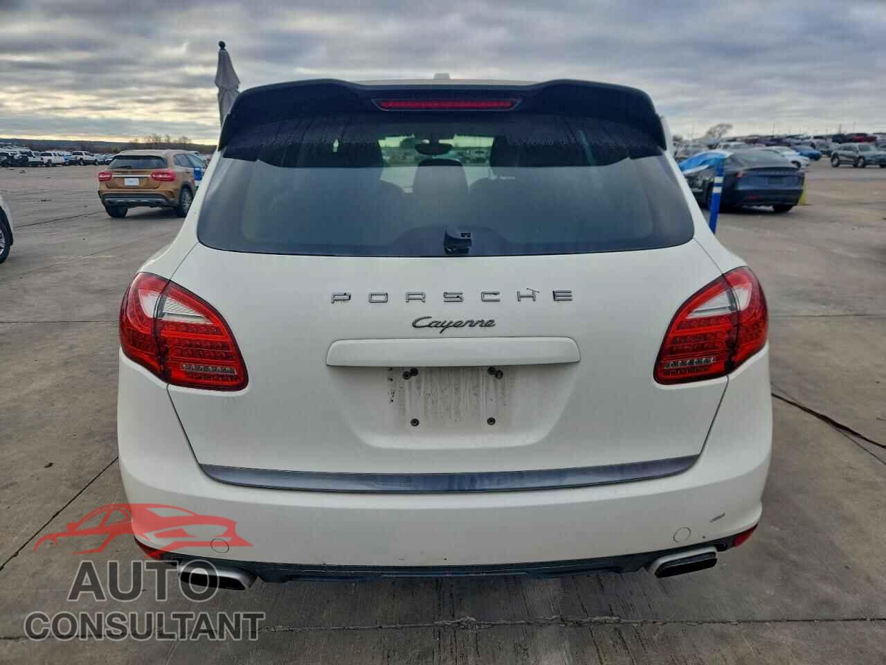 PORSCHE CAYENNE 2012 - WP1AA2A23CLA03019