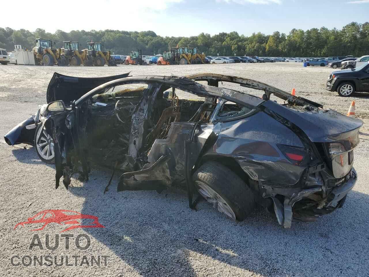 TESLA MODEL 3 2022 - 5YJ3E1EA9NF372113