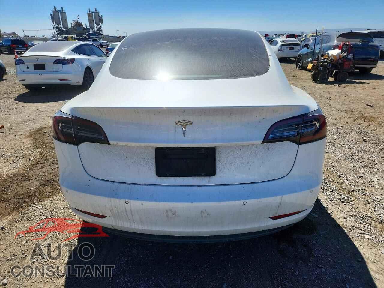 TESLA MODEL 3 2019 - 5YJ3E1EA5KF482474