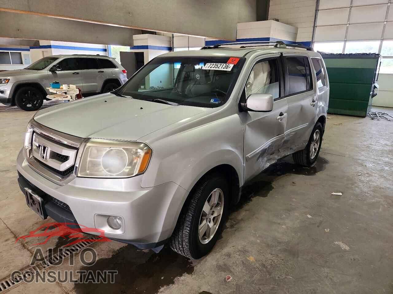HONDA PILOT 2011 - 5FNYF4H59BB037710