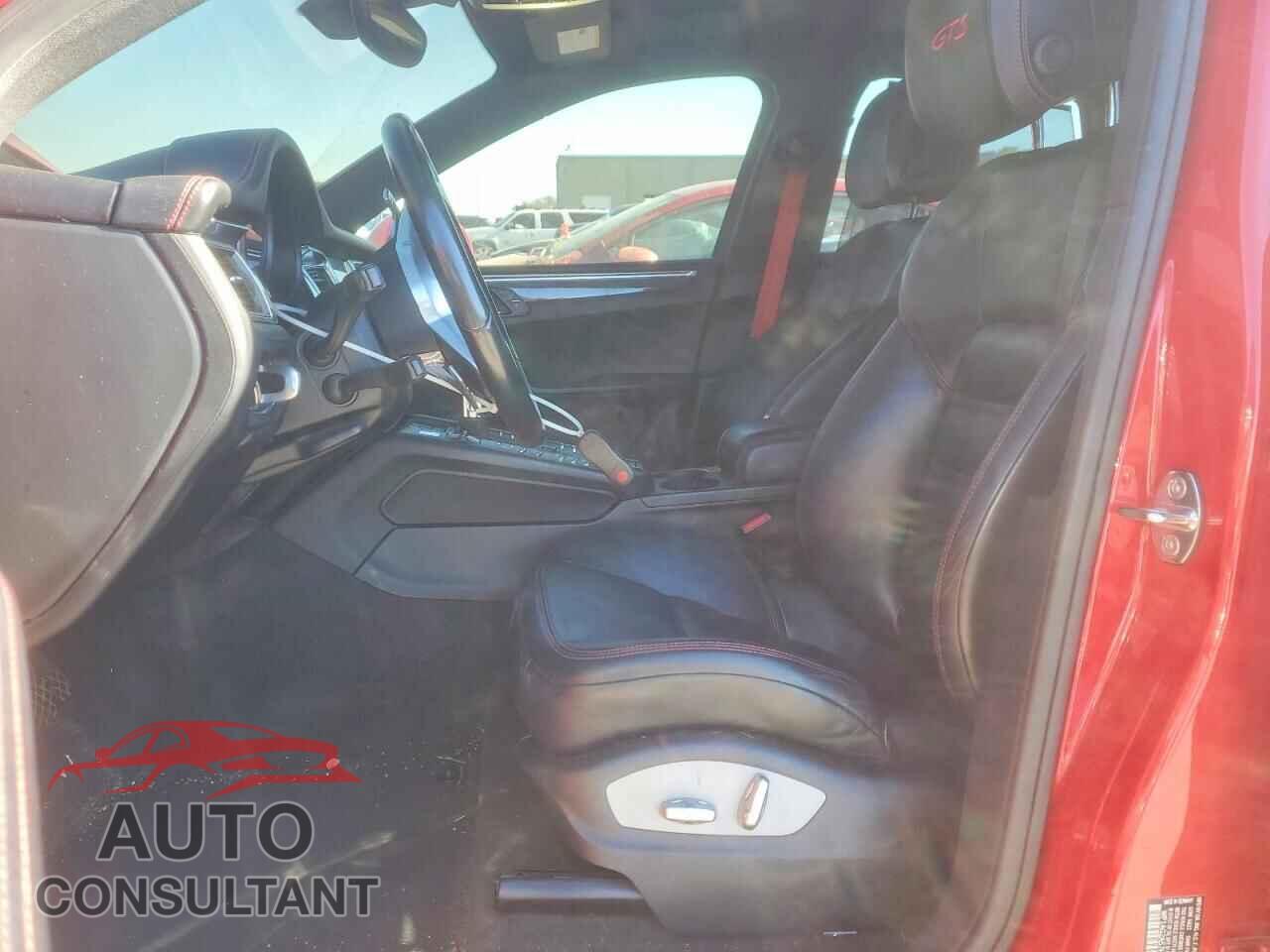 PORSCHE MACAN 2017 - WP1AG2A57HLB54624