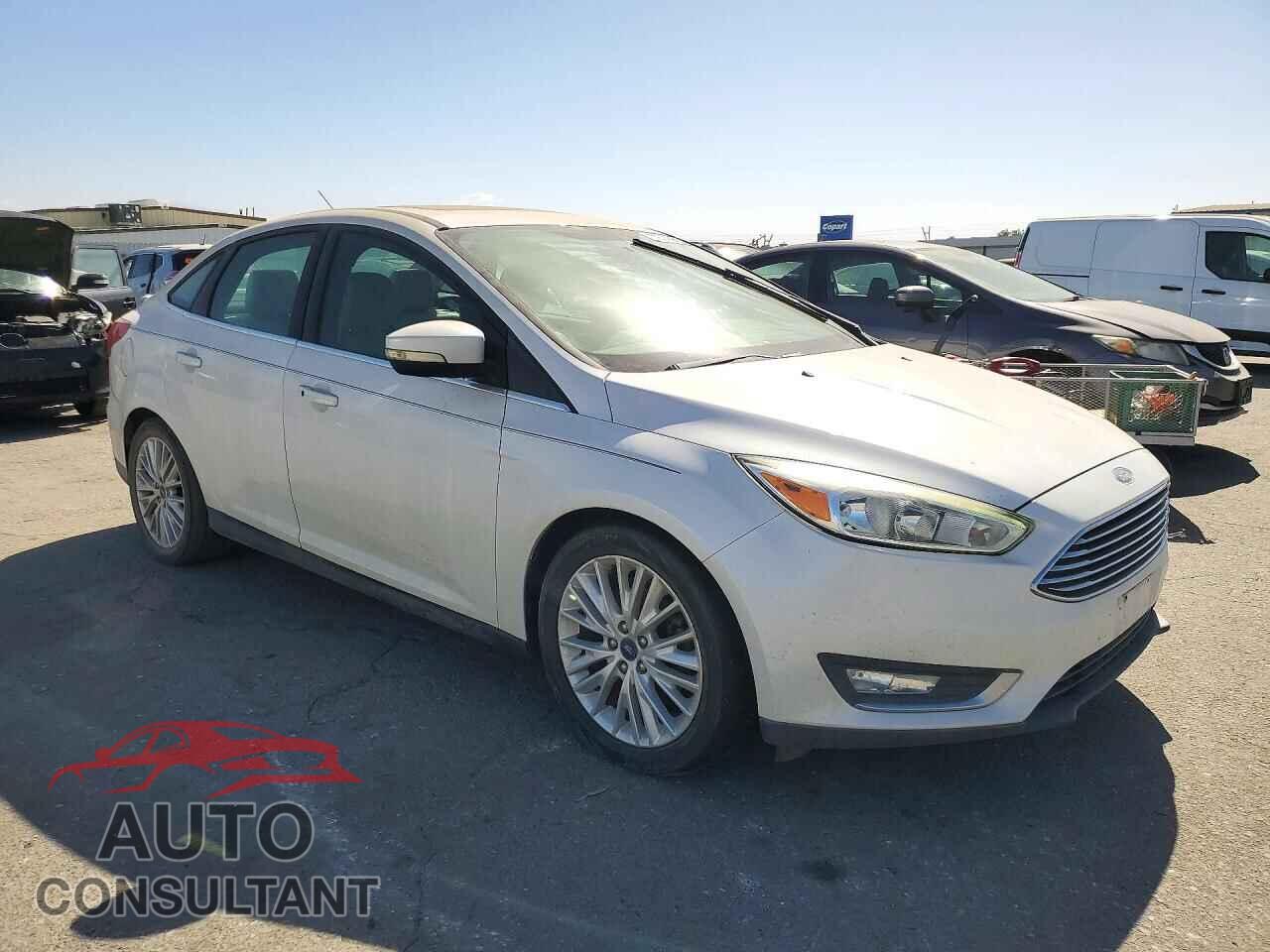 FORD FOCUS 2017 - 1FADP3J22HL260740