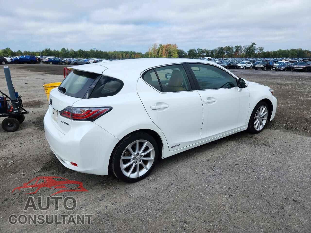 LEXUS CT 200 2013 - JTHKD5BH4D2133060