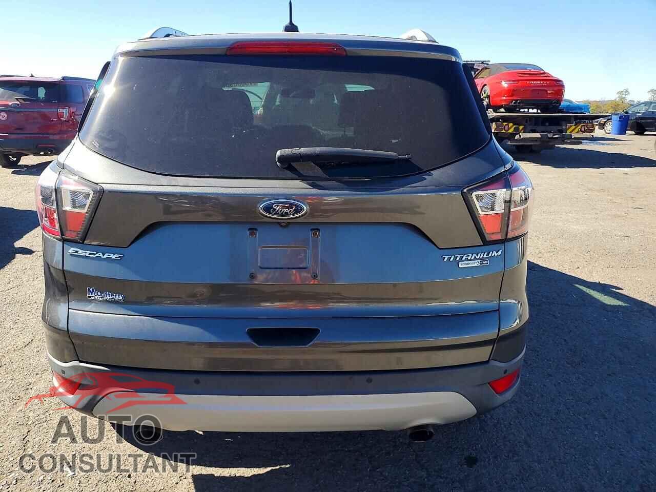 FORD ESCAPE 2017 - 1FMCU9J94HUB55976