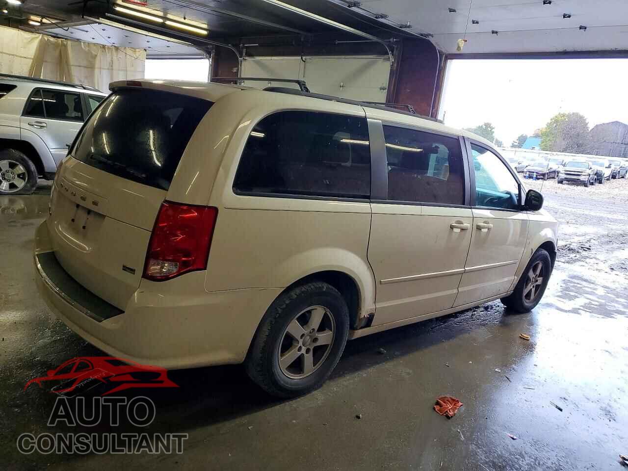 DODGE CARAVAN 2011 - 2D4RN3DG2BR645956