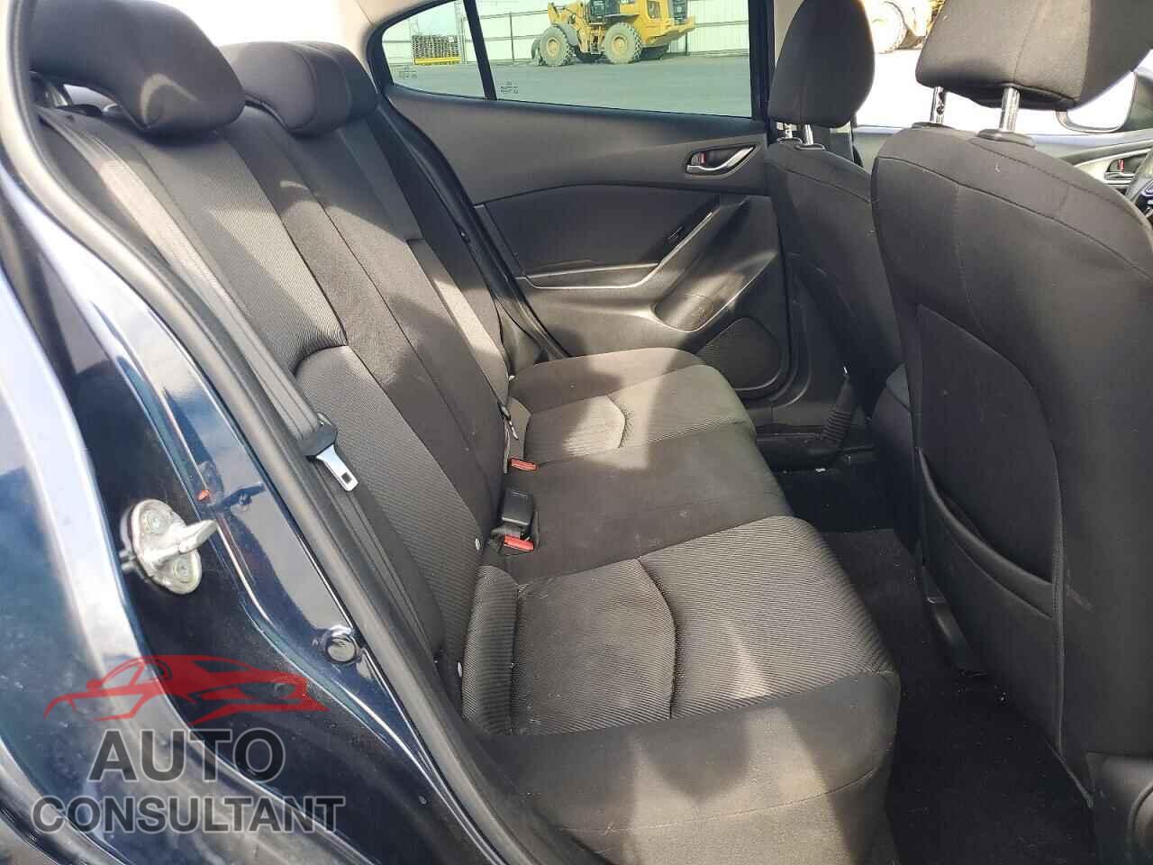 MAZDA 3 2017 - 3MZBN1U79HM103222