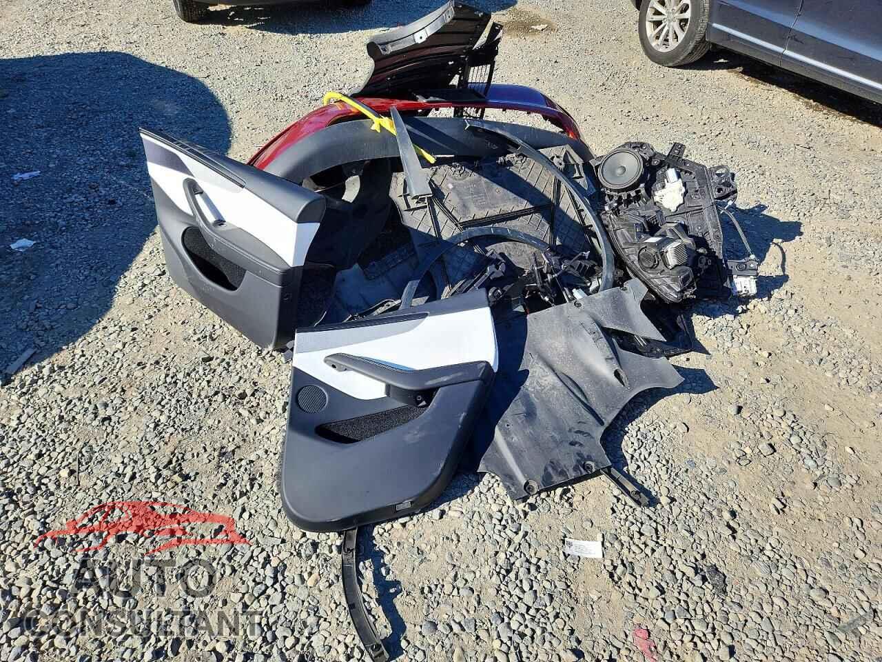 TESLA MODEL Y 2026 - 7SAYGDEE1TF371767