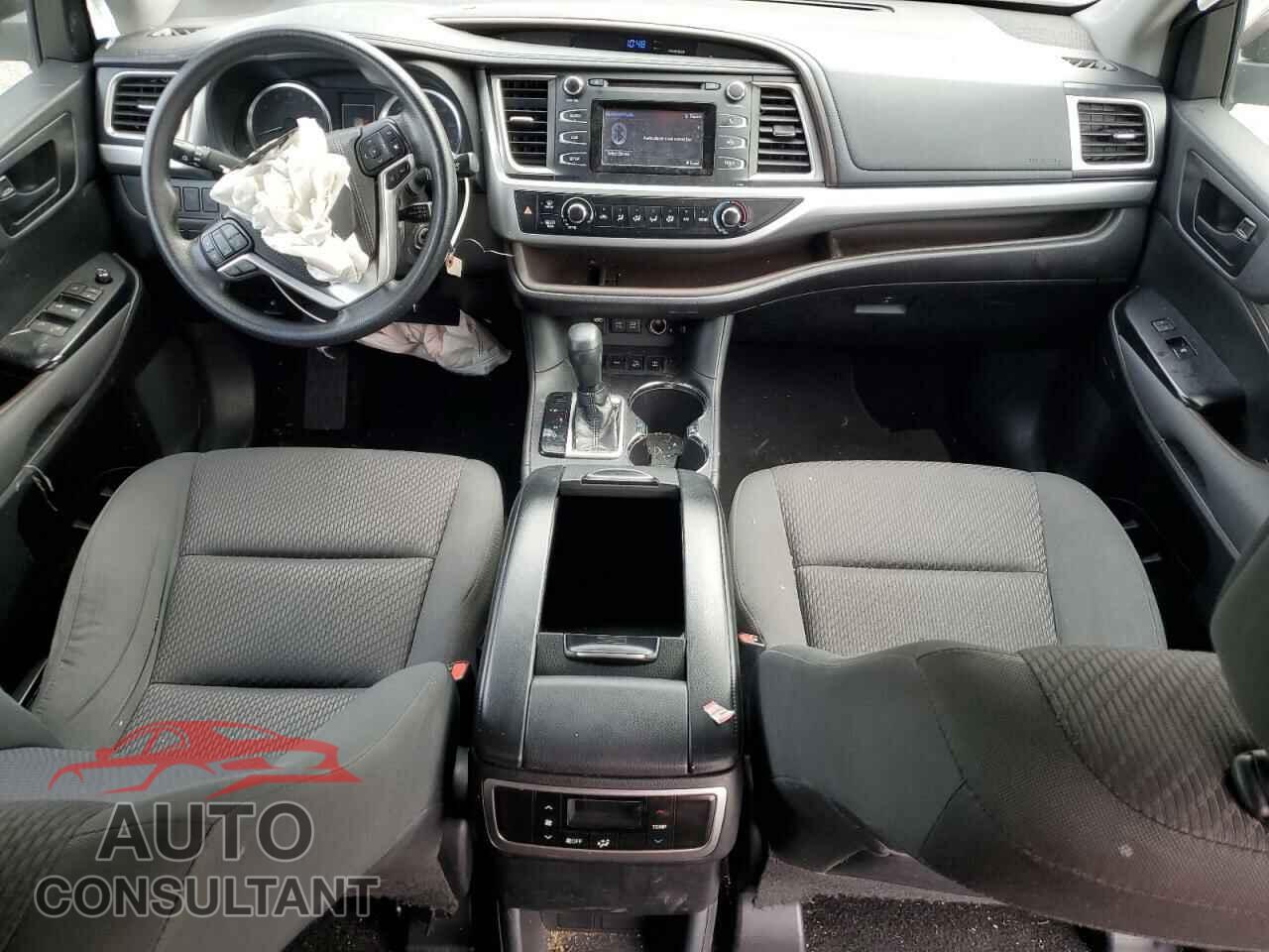 TOYOTA HIGHLANDER 2018 - 5TDBZRFH1JS856101