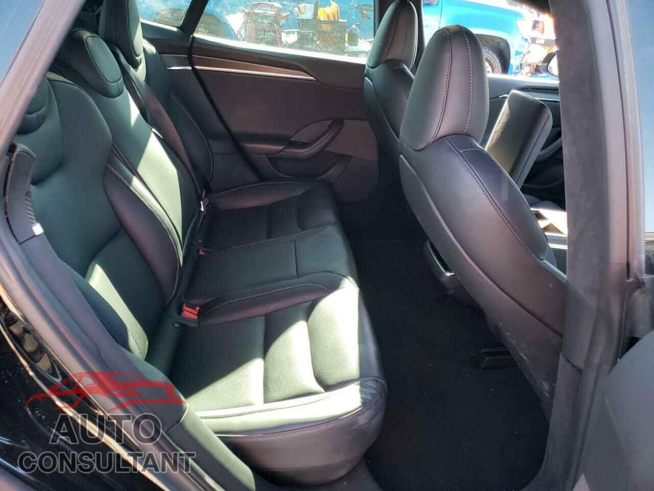 TESLA MODEL S 2022 - 5YJSA1E6XNF477763