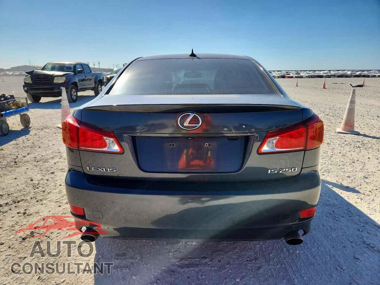 LEXUS IS 2010 - JTHBF5C29A5110193