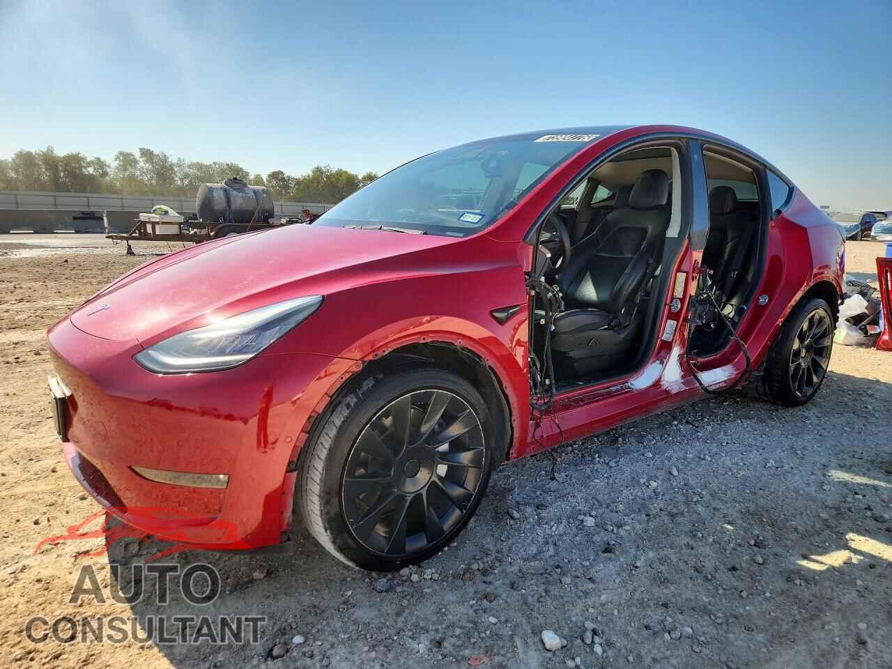 TESLA MODEL Y 2022 - 7SAYGDEE8NF480357