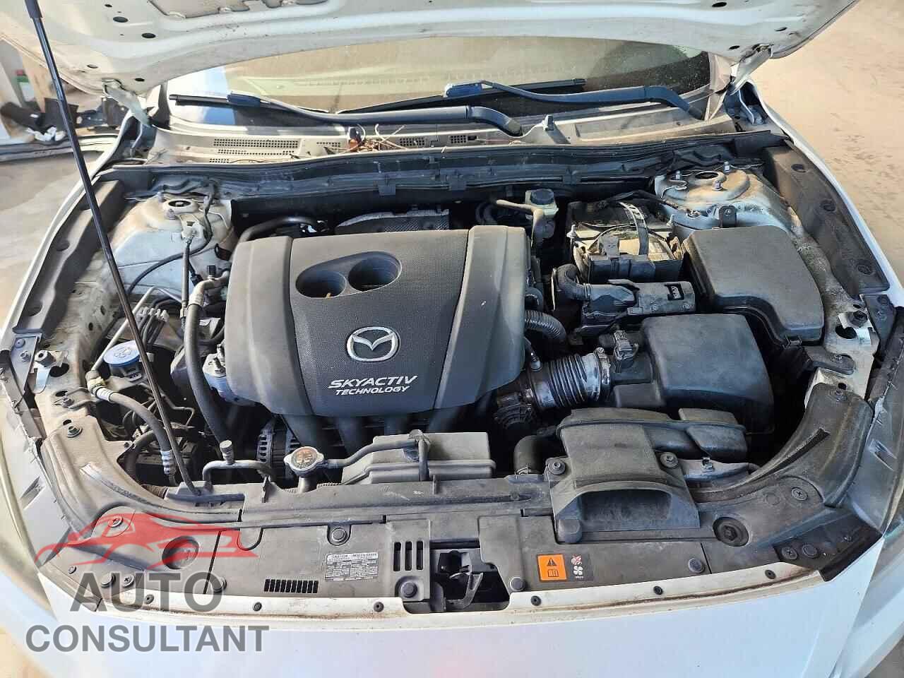 MAZDA 3 2017 - 3MZBN1V76HM131395