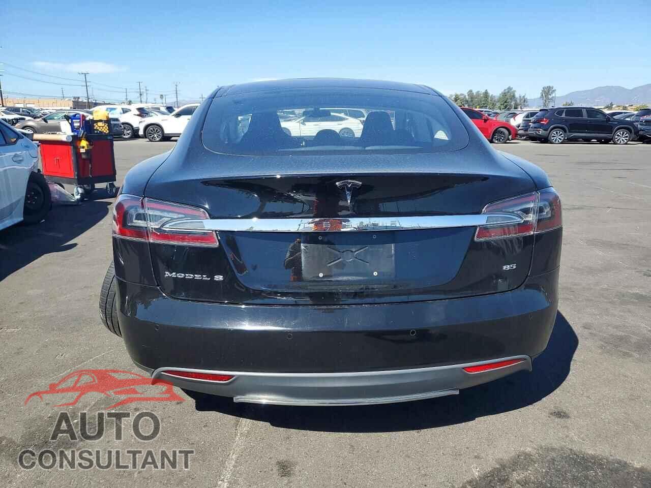 TESLA MODEL S 2014 - 5YJSA1H11EFP44823