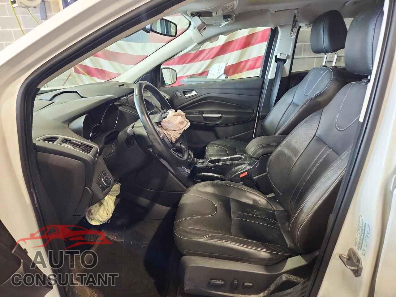 FORD ESCAPE 2013 - 1FMCU0J90DUA23643