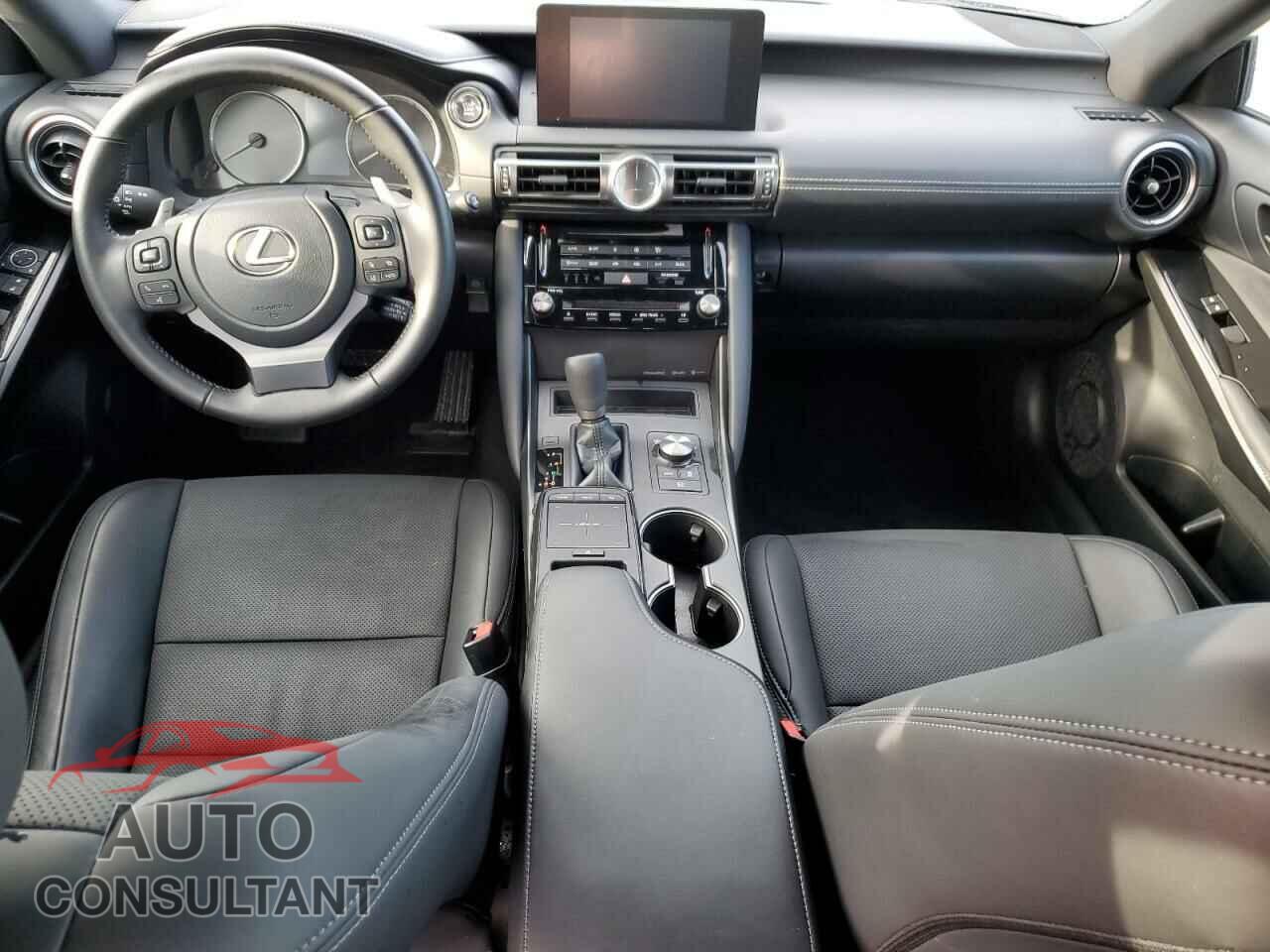LEXUS IS 2021 - JTHAA1D29M5112855