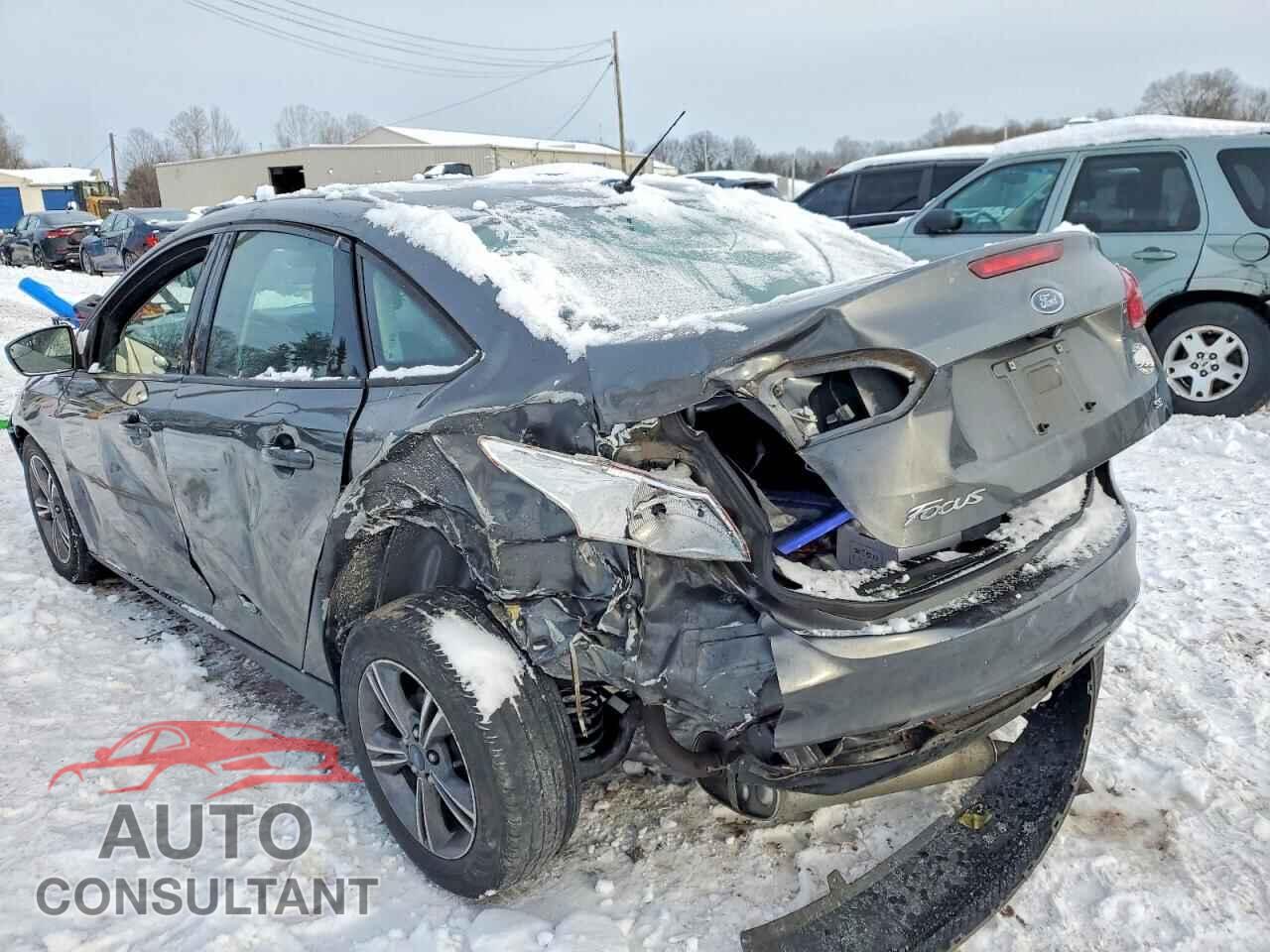 FORD FOCUS 2018 - 1FADP3F28JL284023
