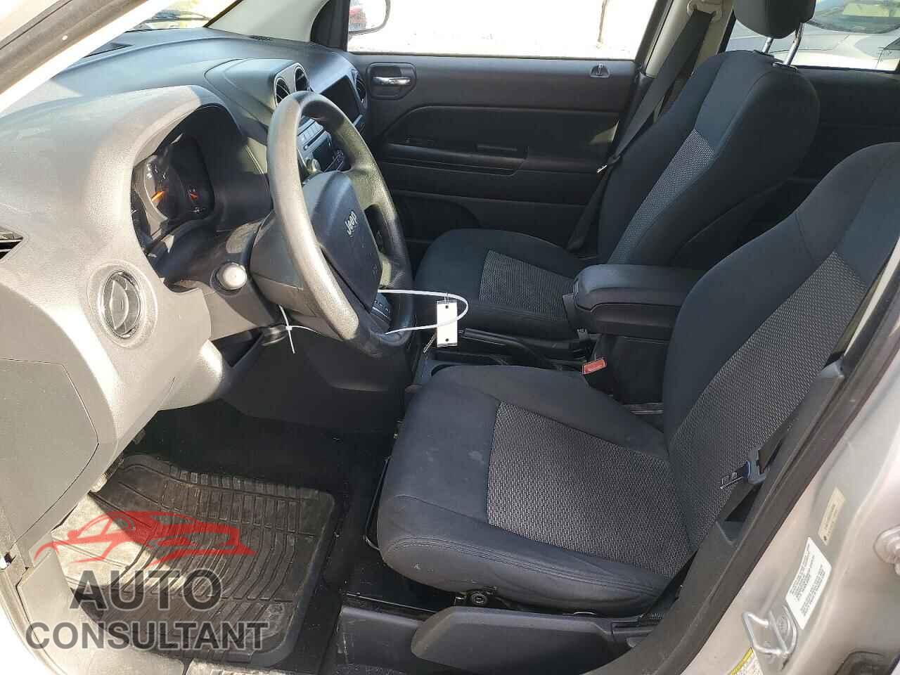 JEEP COMPASS 2010 - 1J4NF4FB9AD545896