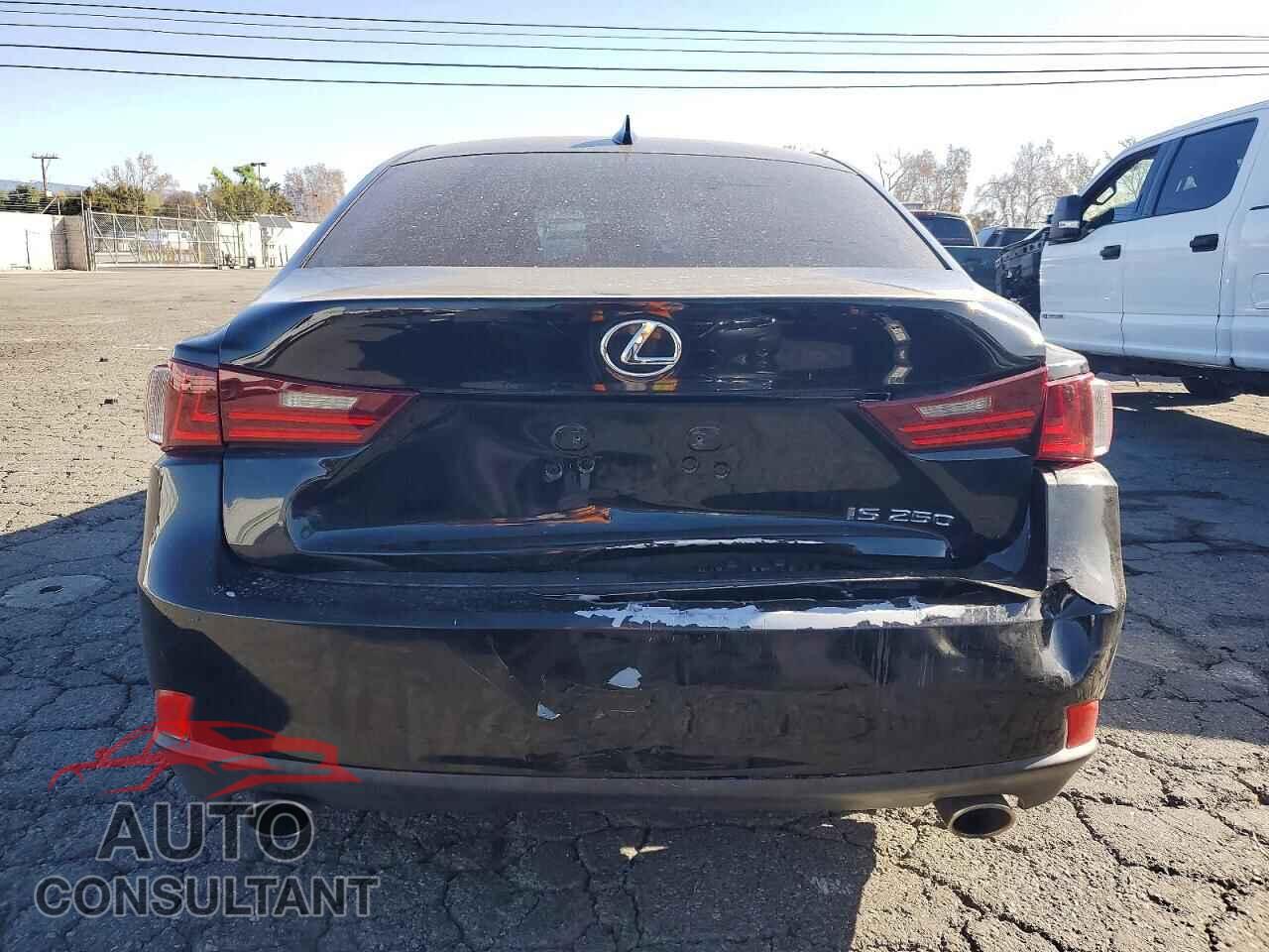 LEXUS IS 2014 - JTHBF1D23E5014847