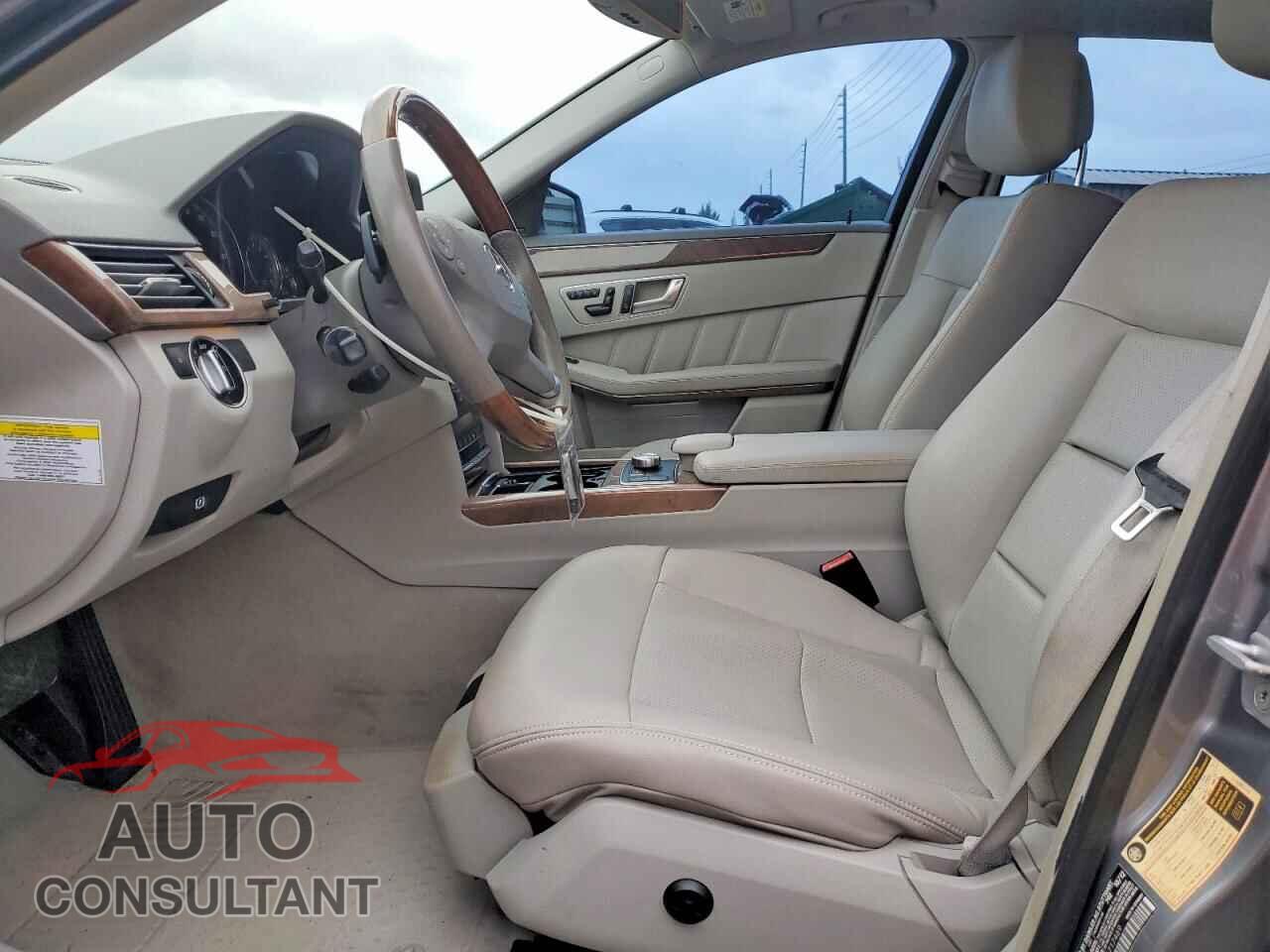 MERCEDES-BENZ E-CLASS 2013 - WDDHF8JB0DA717469