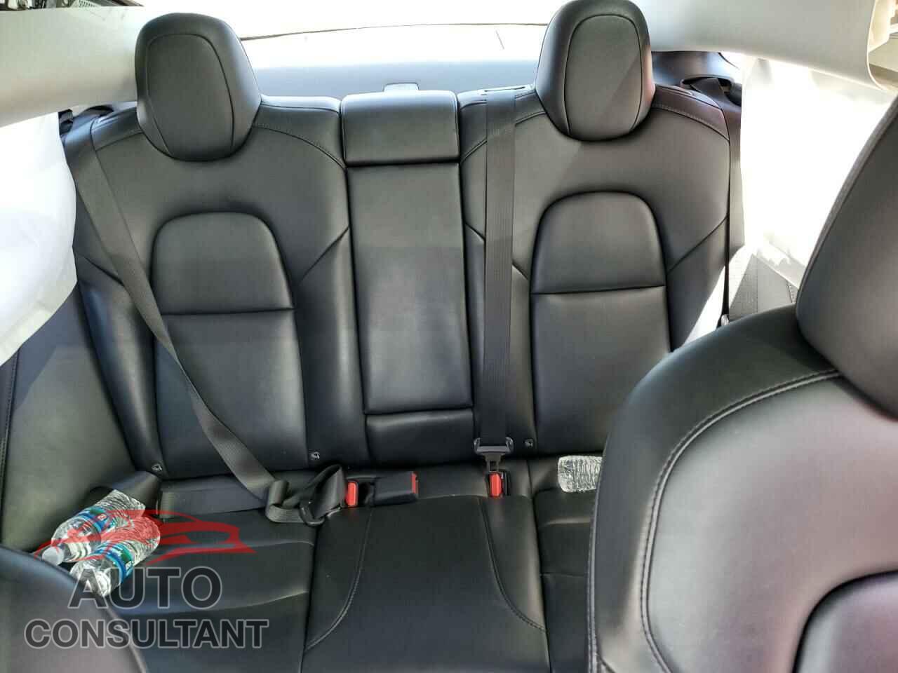TESLA MODEL 3 2022 - 5YJ3E1EA2NF188759