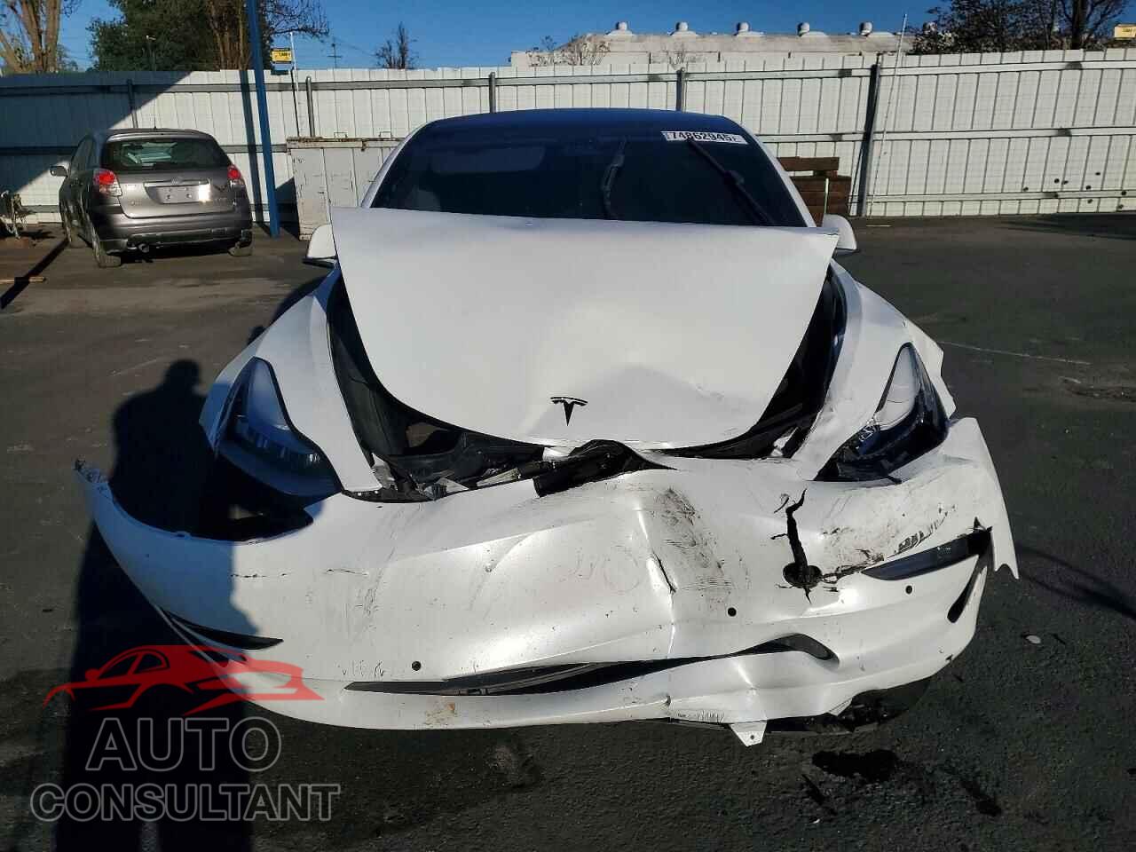 TESLA MODEL 3 2018 - 5YJ3E1EA6JF043671