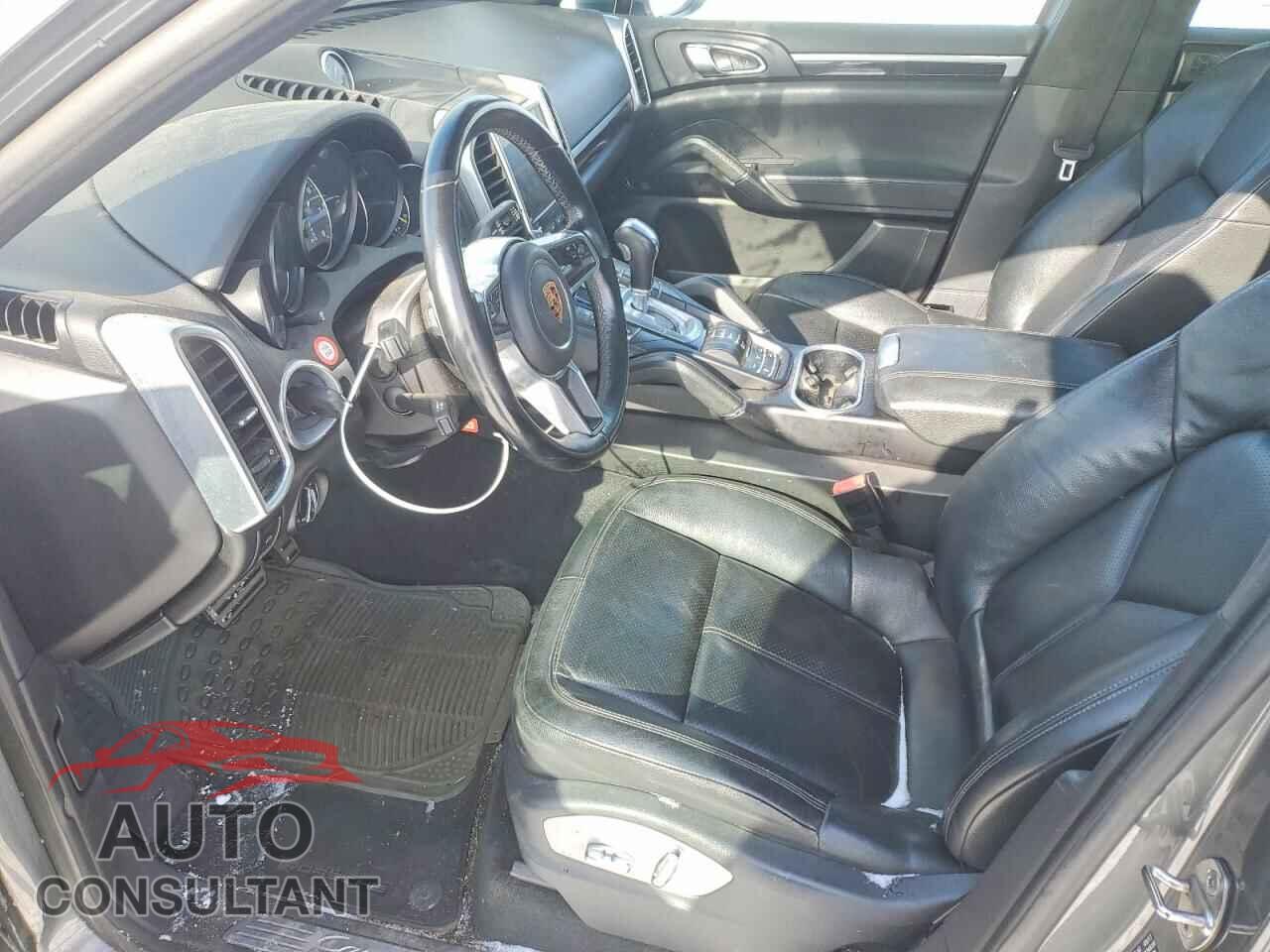 PORSCHE CAYENNE 2017 - WP1AE2A29HLA74933