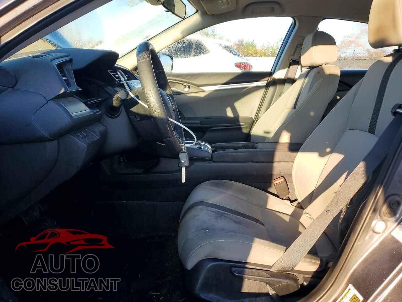 HONDA CIVIC 2019 - 2HGFC2F66KH589189