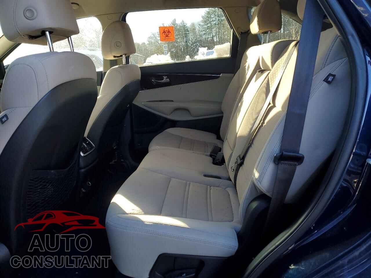 KIA SORENTO 2017 - 5XYPGDA32HG220076