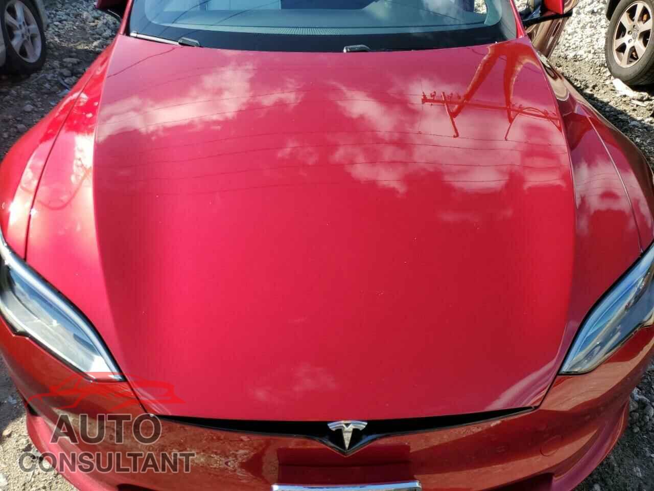 TESLA MODEL S 2023 - 5YJSA1E56PF520196