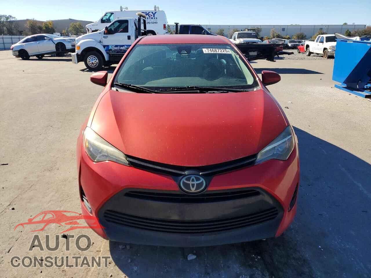 TOYOTA COROLLA 2018 - 5YFBURHE6JP757882