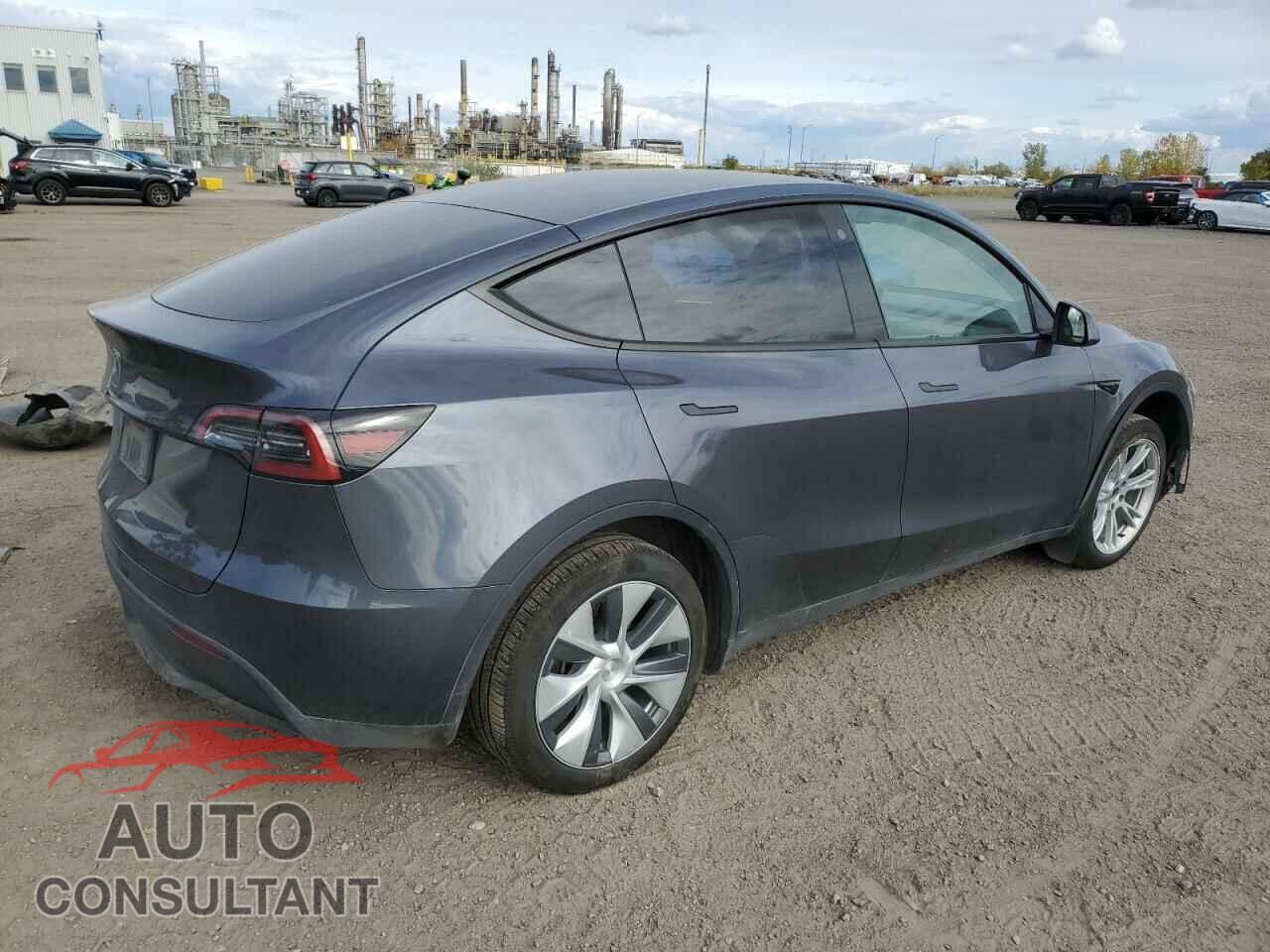 TESLA MODEL Y 2023 - LRWYGDFD1PC221127