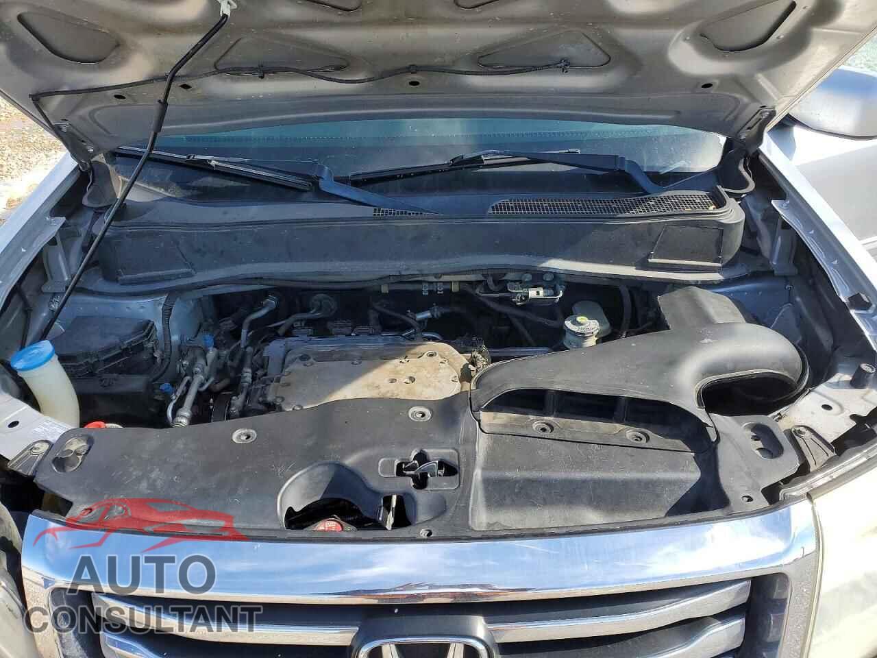 HONDA PILOT 2013 - 5FNYF3H56DB031845