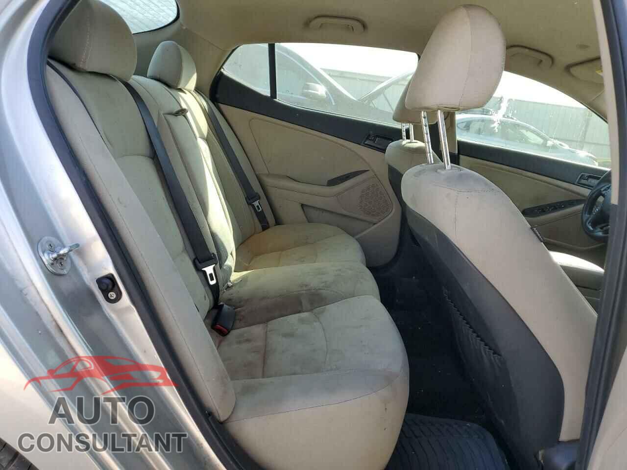 KIA OPTIMA 2012 - KNAGM4A77C5271924