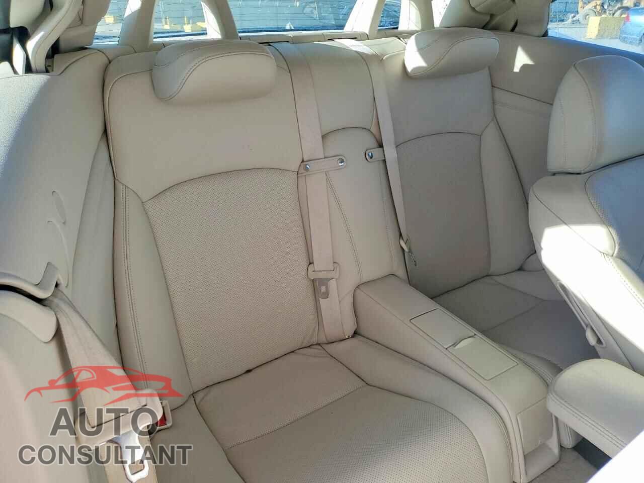 LEXUS IS 2010 - JTHFF2C28A2501871