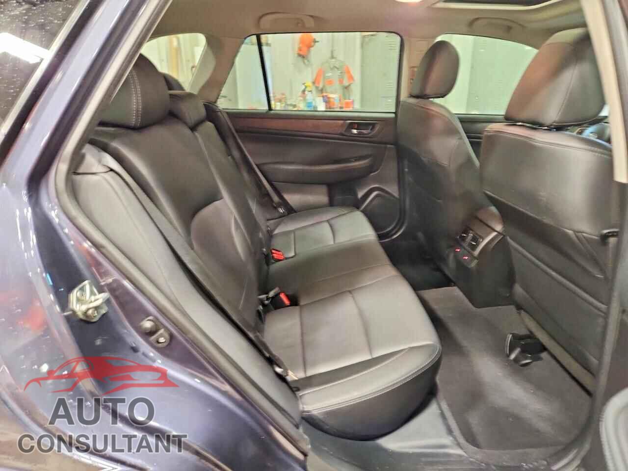 SUBARU OUTBACK 2017 - 4S4BSAKC8H3207757