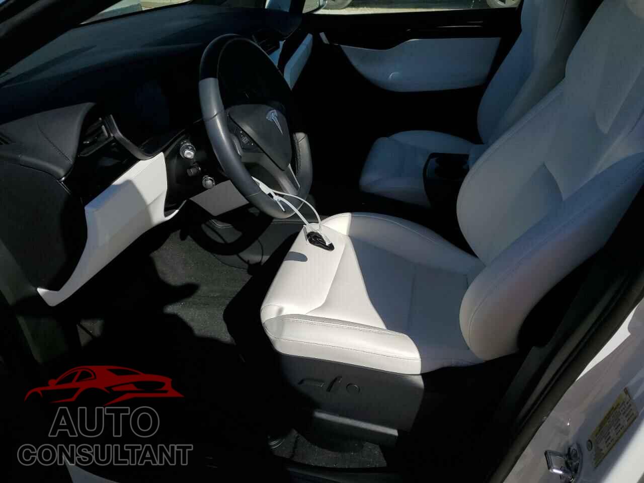 TESLA MODEL X 2020 - 5YJXCBE22LF238479